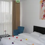 Kat11 Aparthotel