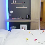 Aparthotel Kat11 *