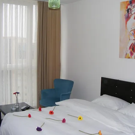 Kat11 Aparthotel